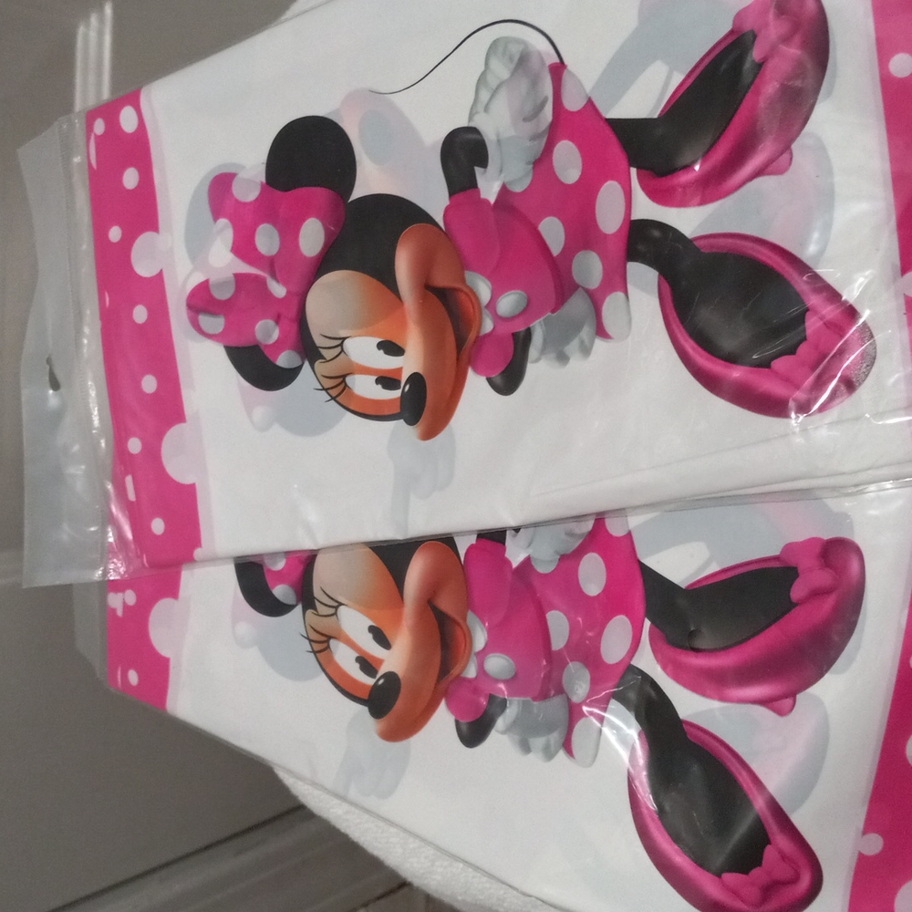 3 Plastic Table Cloths "Mini Mouse"